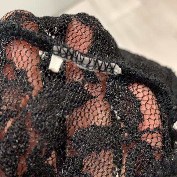 Show me your MUMU crop top - Picture 8 of 17